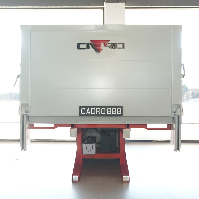 Dual-Rail Model Column Tail Lift