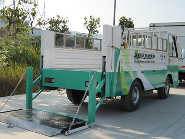 Understanding Cantilever Tail Lifts : What They Are and How They Work